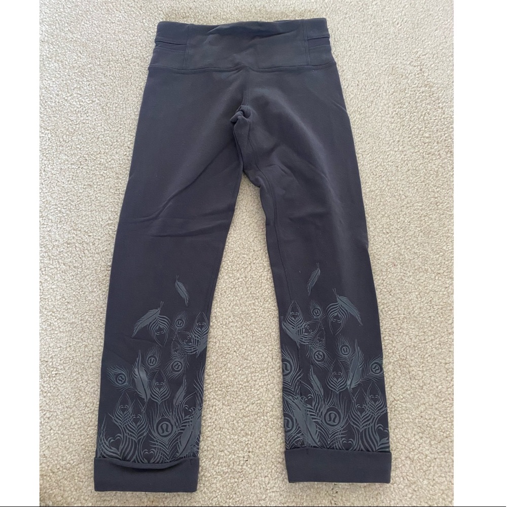 Rare! Lululemon gray crop leggings 2